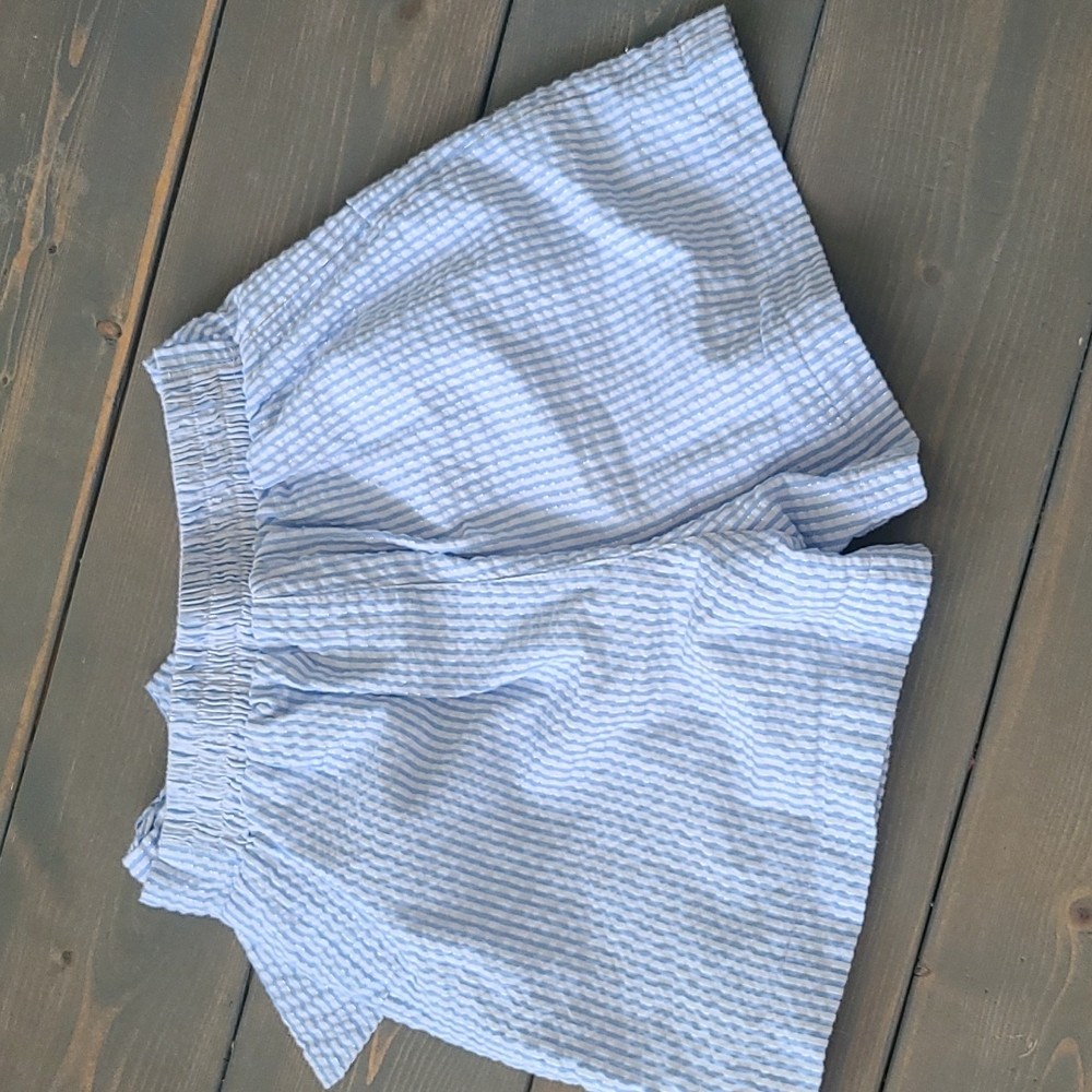 Girls seersucker shorts with bow - Picture 2 of 4